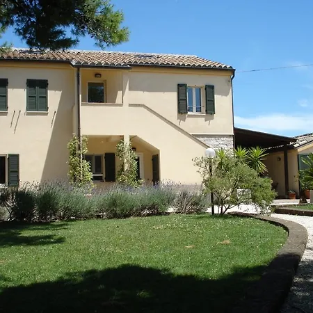 Agriturismo Il Mandorlo *